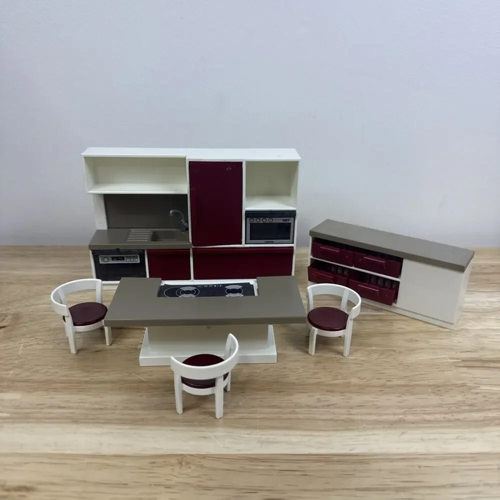 Playmobil 9269 City Life Kitchen Set Retired With Family and Accessories